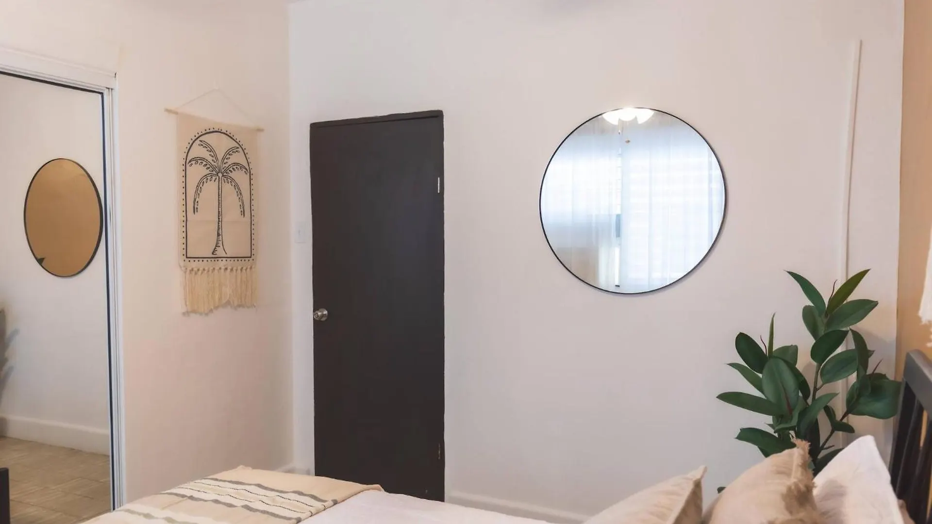 Prime Apartment Near Beach, Dining & Nightlife! San Juan